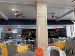 -鹏城人家海鲜酒家·23年老字号(较场尾店)