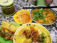 -002鱼汤粉(龍園店)