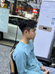 -藤野造型专业烫染接发