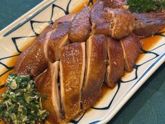 古法烧鸡（桶子豉油鸡）半只-誉八仙粤菜(万象天地店)