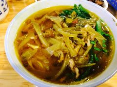 -越洋肖氏老米线(杨家坪店)