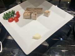 -东方红海鲜百汇(国际大厦店)