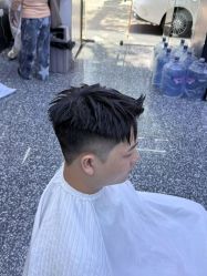 -藤野造型专业烫染接发