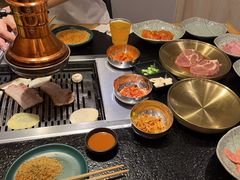 -臻牛烤肉