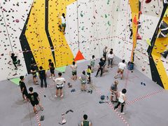 -问山MountQuest攀岩馆