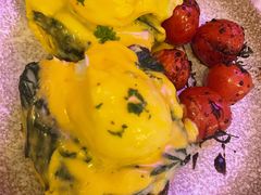 奶油菠菜火腿肉班尼迪克蛋-The Rug Cafe(王府中环店)