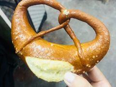 -啊噗吐呦现场烘焙(麦凯乐店)