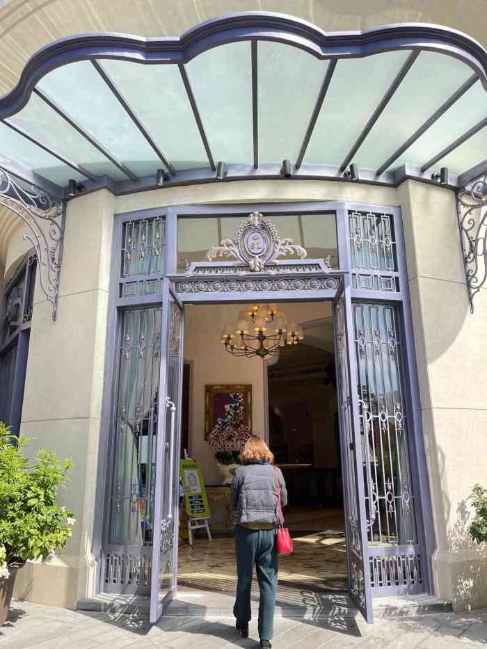 沙龙酒家-"味道不错,特别是牛展,汤都喝光了."-大众点评移动版