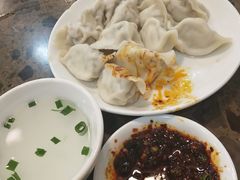 -周家大连水饺(美专校街店)