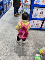-逝水玩具折扣店