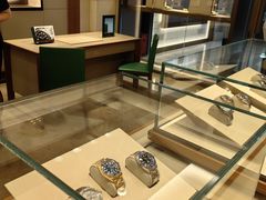 -亨得利钟表商店