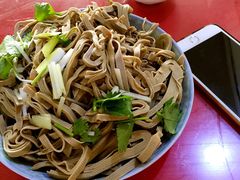 -溢心园香河肉饼总店