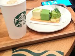 -星巴克臻选(杭州嘉里中心1F店)