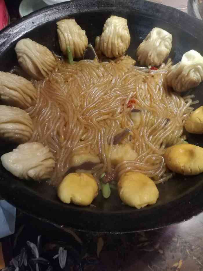 西淀壹锅鲜-"壹锅鲜在人民公园对面位置很方便 门口有停.