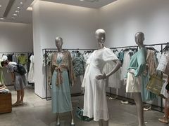 -URBAN REVIVO(西安Momopark店)