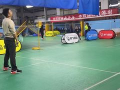 -侨飞羽毛球馆