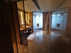 -广州汇华希尔顿逸林酒店