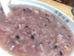 八宝粥-弄堂咪道-饭香·面香·馄饨香(兴梅店)