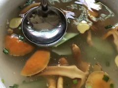 -临江餐馆二楼美食部落
