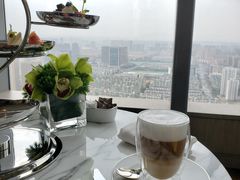 靠窗位-悦厅·下午茶(杭州柏悦酒店)