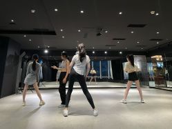 点击看大图 -OCEAN DANCE高空舞蹈室