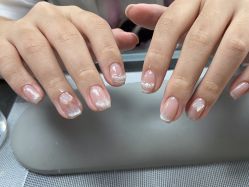 -芊屿芊浔美甲