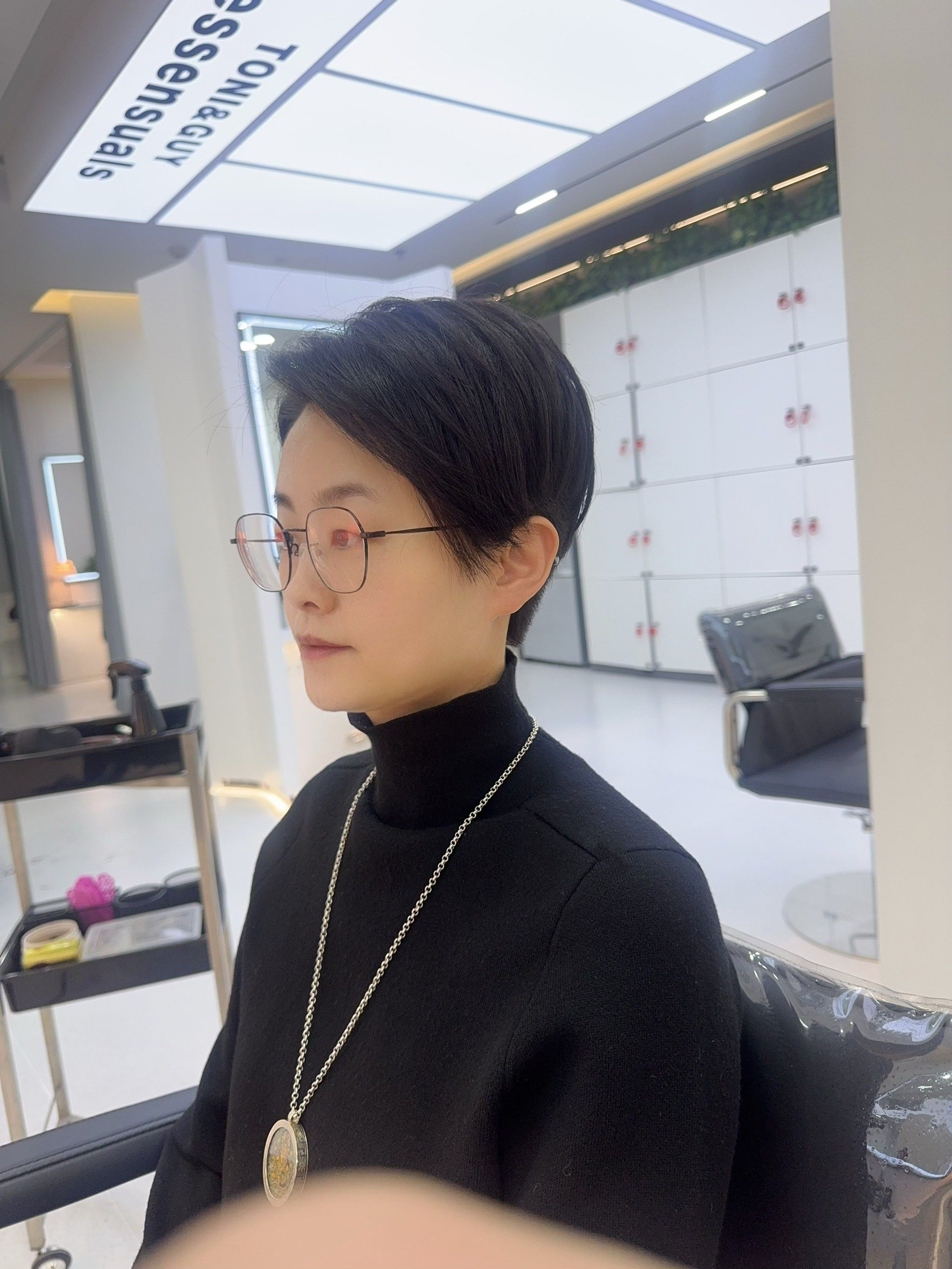 女生减龄短发