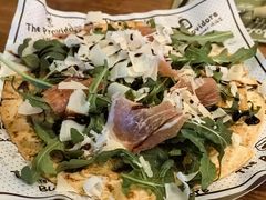 黑松露火腿菌菇芝士薄饼-Blac+Blac(中海环宇荟店)