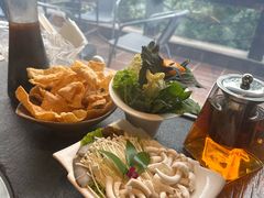 -大匠工房古船木艺术餐厅·猪肚鸡专门店(长白仙岛店)
