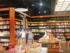 -西西弗书店&矢量咖啡(壹方购物中心店)