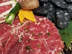 -山川小町·极番烧肉(新地假日广场店)