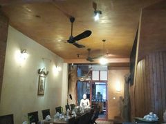 -Old House Restaurant