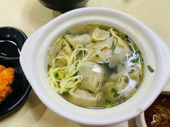 -莱莱小笼·乔艾