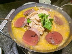 -靠山屯东北农家菜(八龙桥雅苑店)