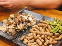 -老东镇啤酒屋海鲜加工·蒸汽海鲜·海鲜烧烤(台东店)