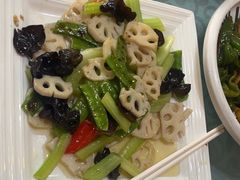 -岭下农庄·农家菜·野生大头鱼·公司团建(福永凤凰山店)