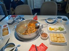 -左庭右院鲜牛肉火锅(浦江欢乐颂店)