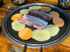 上等五花肉-韩国明洞碳烤肉(常平店)