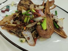 -老鄞江清水龙虾•赵赵家(江北店)
