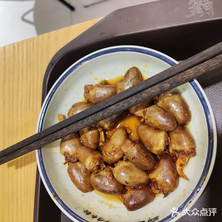 霸舌生滚牛肉米线
