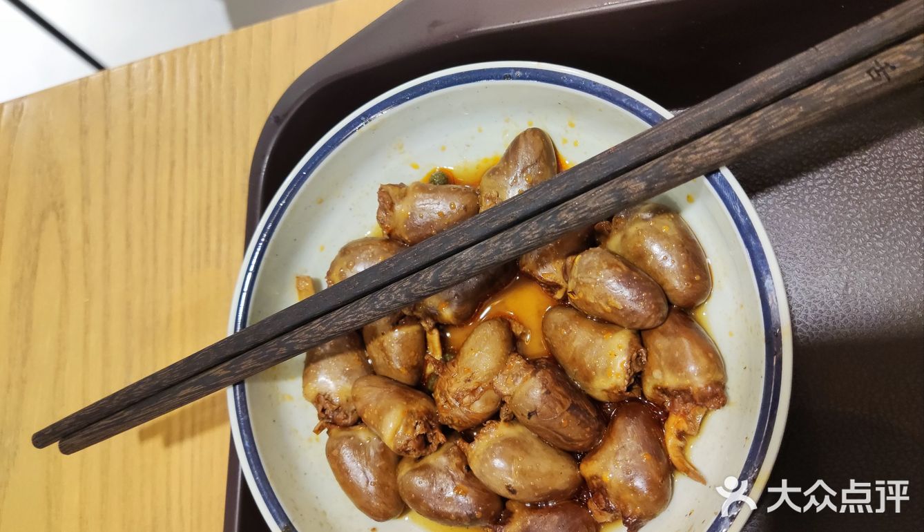 霸舌生滚牛肉米线