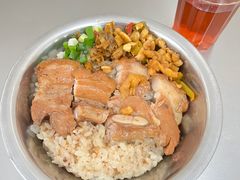 -梁阿婆廿年老牌扣肉糯米饭