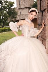 -欣薇婚纱(新源乐汇城店)