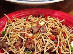 折耳根爆牛肉-佬缸炮江湖川菜(玉林店)