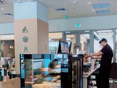 -星巴克臻选(华堂·新辰汇店)