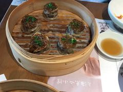 红烧肉烧麦-南小馆(迪士尼小镇店)