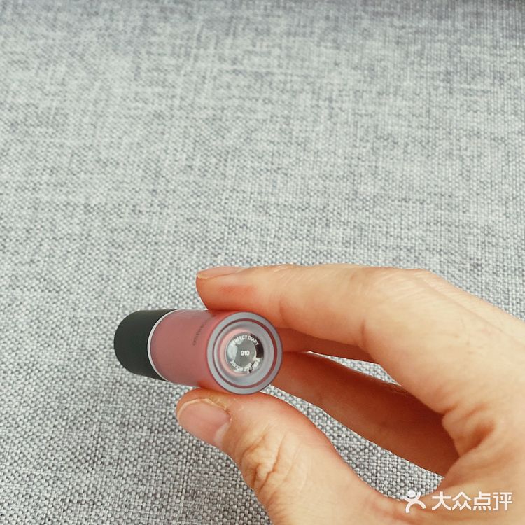 试色笔记 | 完美日记哑光唇釉910