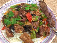-歹歹的加个面过油肉拌面