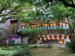 -香港大学