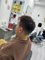 -LILI·HAIR SALON理理造型